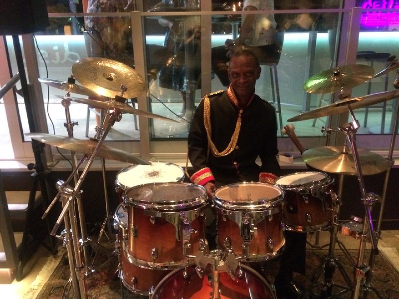 Alvin Taylor with the Gretsch Catalina drum kit